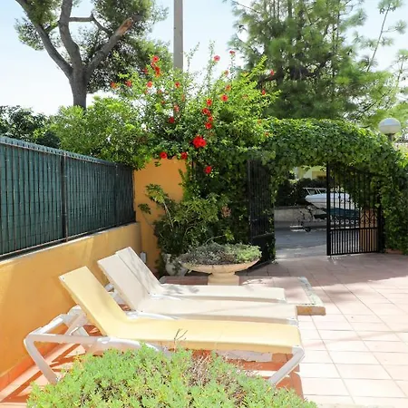 Carrasquet Villa *
